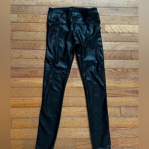 Retro Gong Black Shiny Leather leggings in M - Picture 9 of 13
